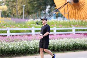 BIB: 
                            <button type="button" onclick="openModal(27851784)" class="btn btn-primary btn-sm float-right btn-popup" data-toggle="modal" data-target=".modal-high-quality">
                        <i class="fas fa-shopping-cart"></i> Add to Cart
                    </button>
                                            <button type="button" onclick="isThisMe(27851784, true)" class="btn btn-success btn-sm float-right btn-popup btn-isme hidden" data-toggle="tooltip" data-placement="bottom" title="นี่คือรูปของคุณใช่ไหม คลิกที่นี่เพื่อเอาเข้าอัลบั้ม">
                        <i class="fas fa-plus"></i> Add to album
                    </button>
                    <button type="button" onclick="isThisMe(27851784, false)" class="btn btn-warning btn-sm float-right btn-popup btn-isnotme hidden">
                        <i class="fas fa-ban"></i> Remove from album
                    </button>